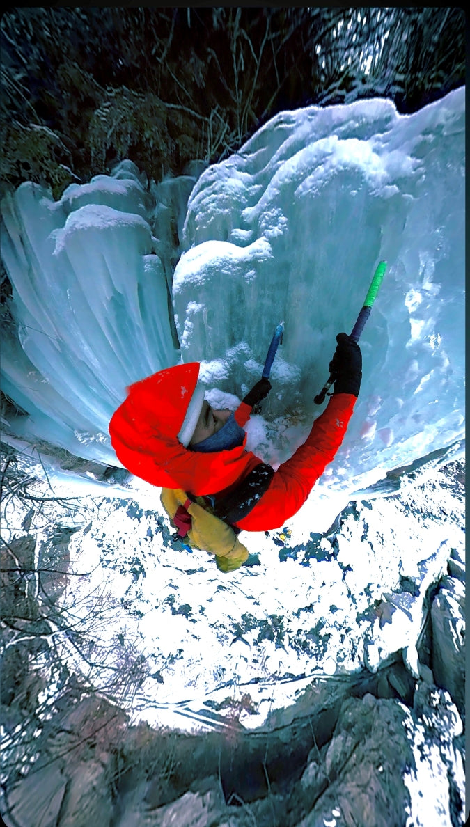 Lead ice climbing in Lahaul and Spiti at Commander Nala on Torpedo