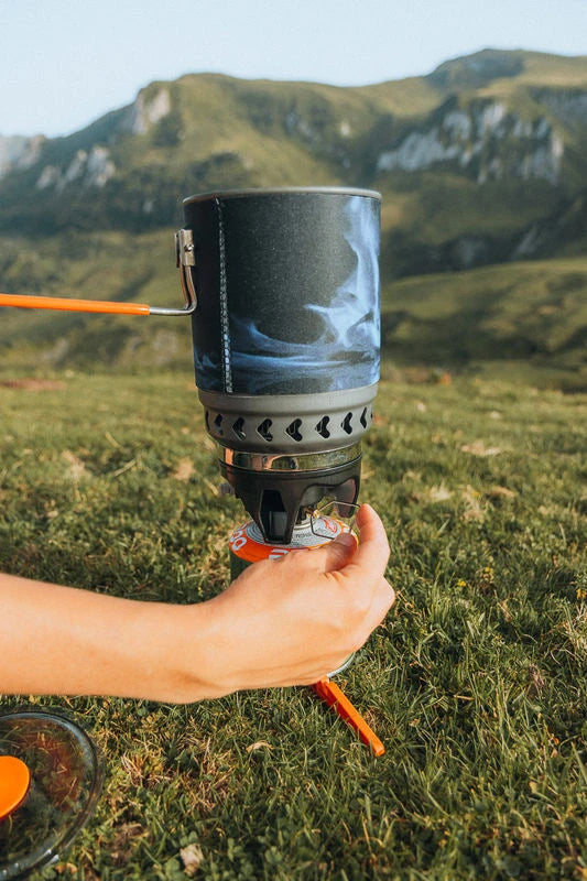 Husky Multifunctional pot with the Blaze stove