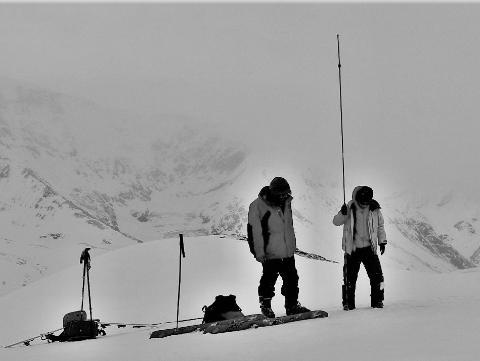 Snow depth measurement at Shinkula Pass