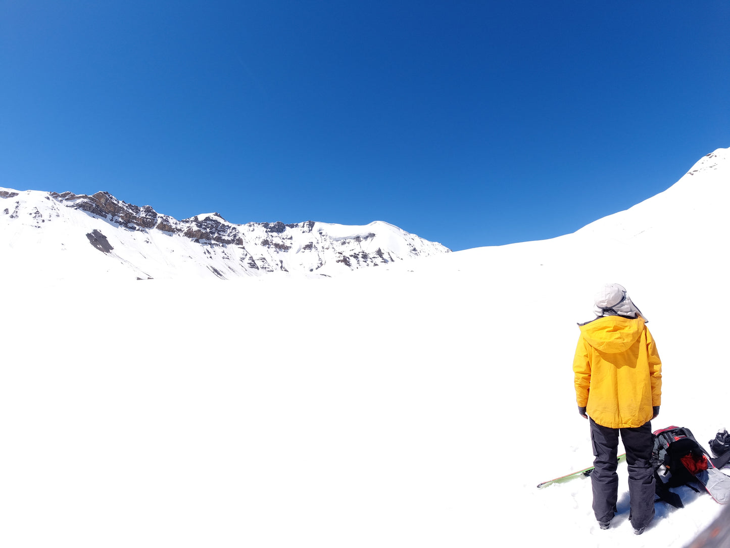 Ski touring in the himalayas in himachal