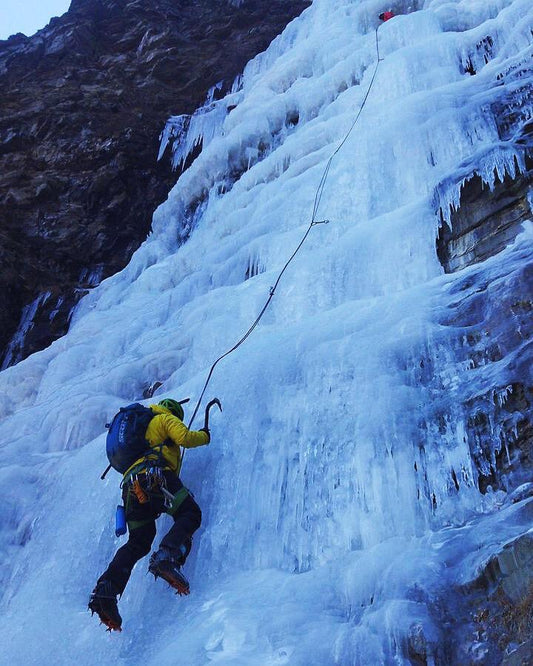 frozen waterfall climbing in ladakh