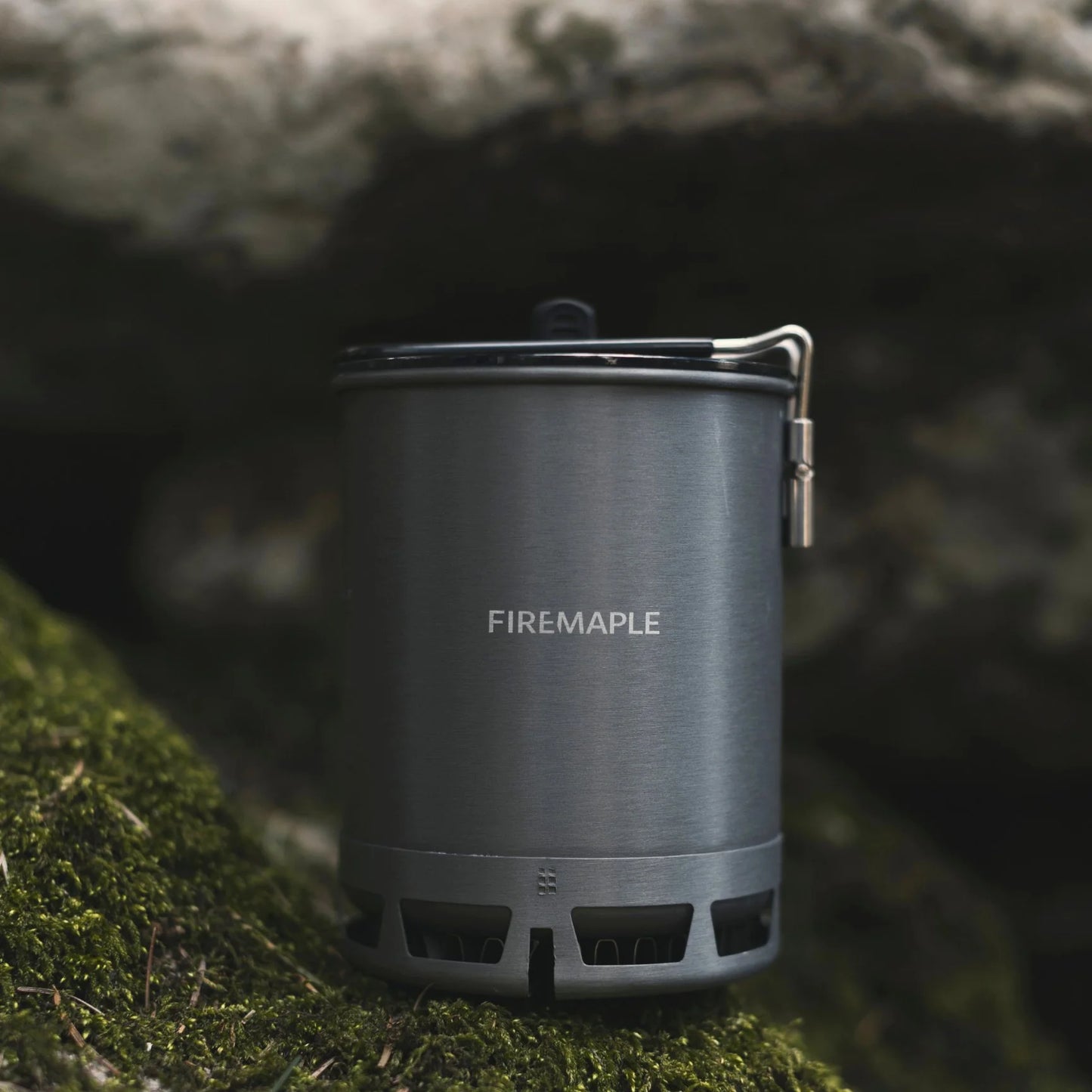 Pot for ultralight solo hiking