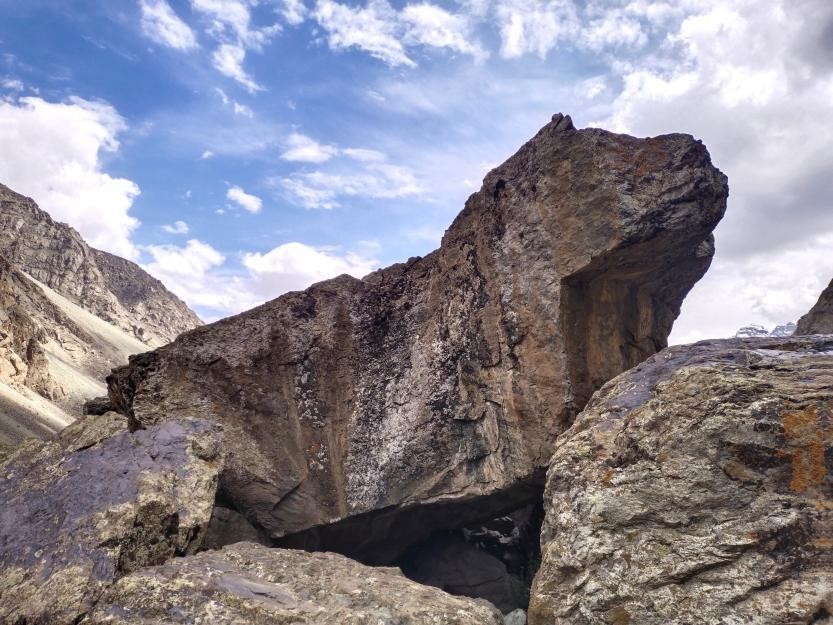 undefined Boulder  in Suru Valley — photograph from the original guidebook