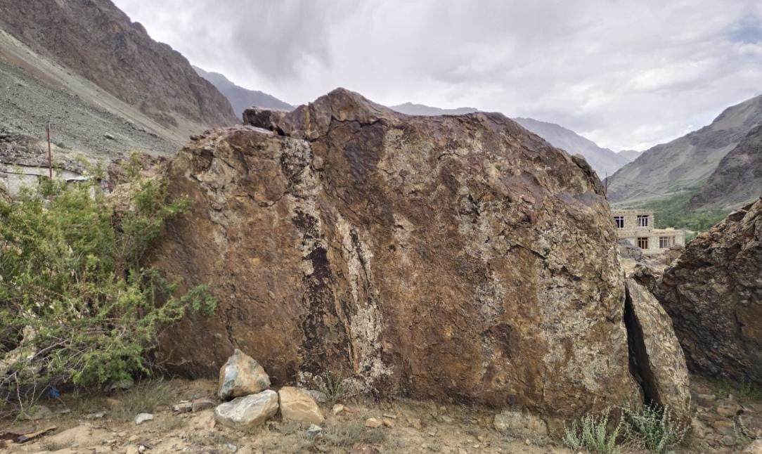undefined Boulder  in Suru Valley — photograph from the original guidebook