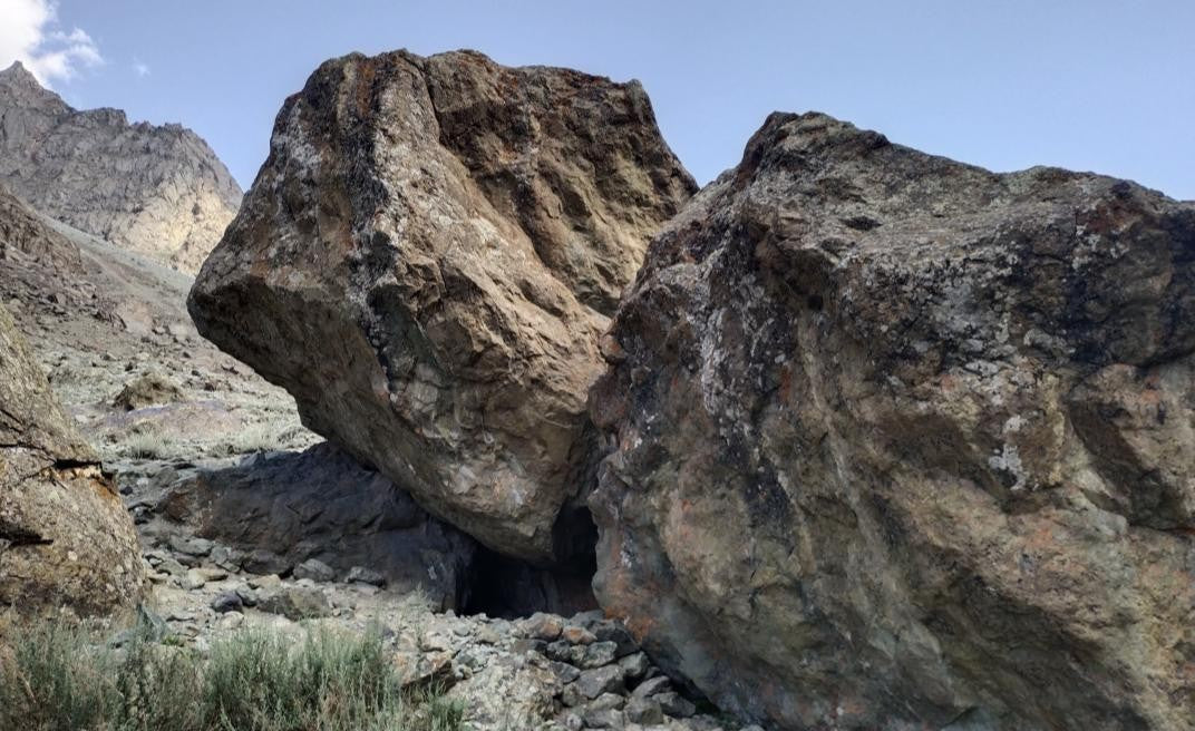 undefined Boulder  in Suru Valley — photograph from the original guidebook