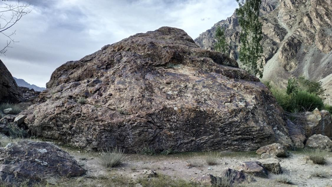 undefined Boulder  in Suru Valley — photograph from the original guidebook