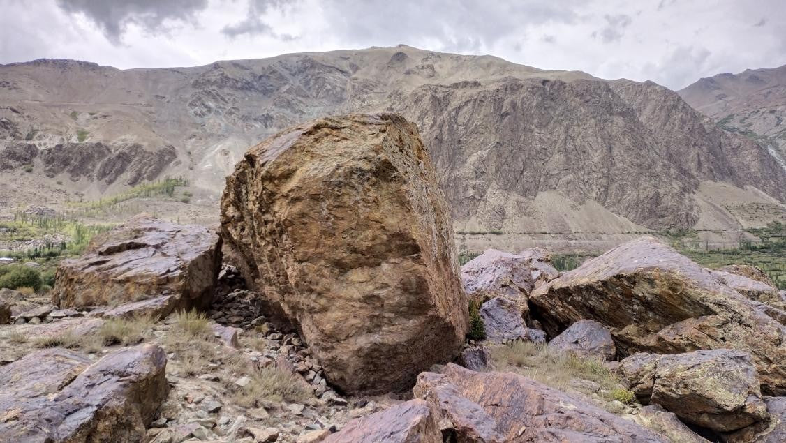 undefined Boulder  in Suru Valley — photograph from the original guidebook