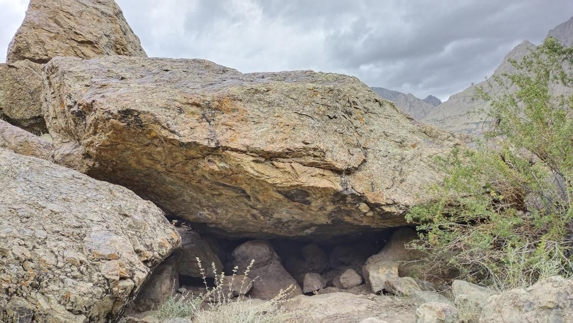 undefined Boulder  in Suru Valley — photograph from the original guidebook