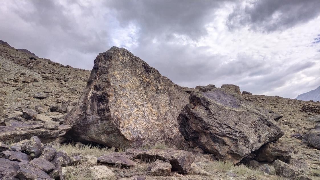 undefined Boulder  in Suru Valley — photograph from the original guidebook