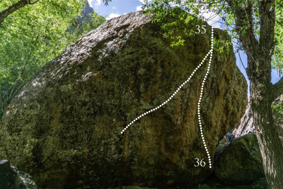 undefined Boulder  in Suru Valley — photograph from the original guidebook